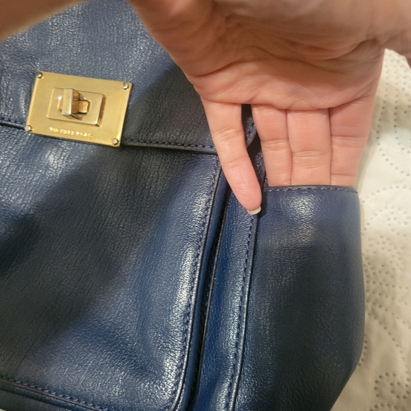 Michael Kors Turn Lock Pebbled Leather Sloan Navy Blue Bag EUC Career Neutral - Picture 7 of 11